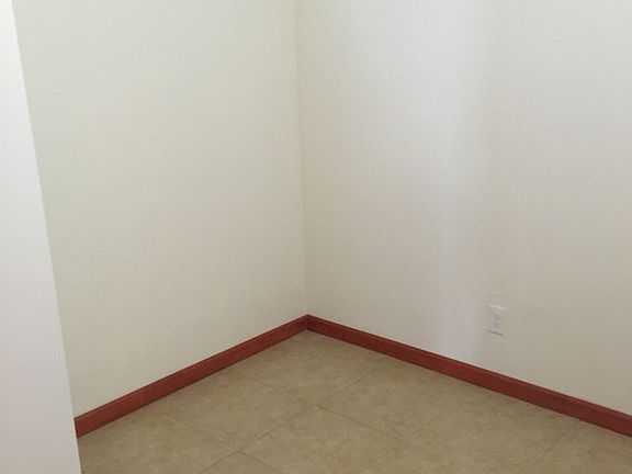 3rd image of 814 56th St APT D2
