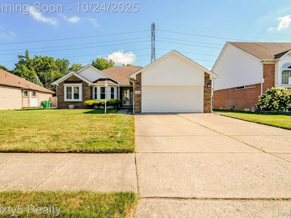 24401 Christian Dr, Brownstown, MI 48134