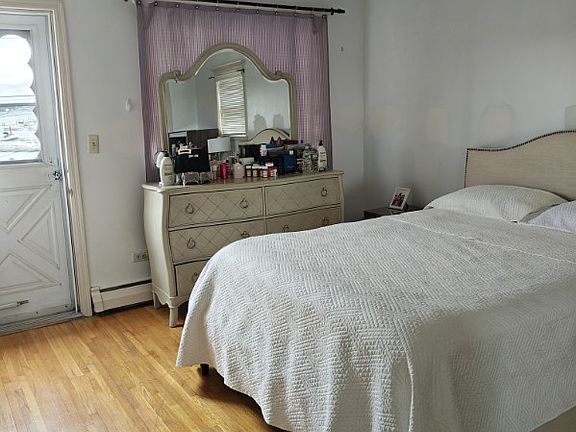 Main Bedroom with Terrace