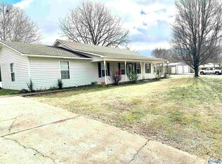 1035 Mathis Mill Rd, Albertville, AL 35951