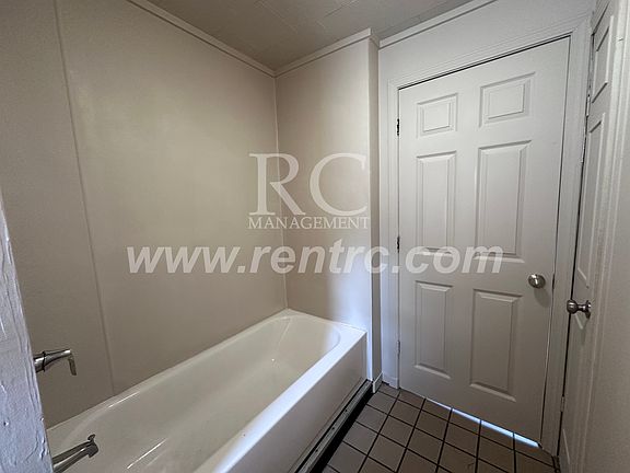 5th image of 503-2 Shadowlawn St