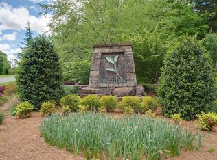 10526 Wildlife Rd, Charlotte, NC 28278