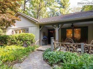 271 Pinnacle Ave, Blowing Rock, NC 28605
