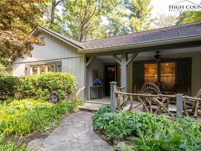 271 Pinnacle Avenue, Blowing Rock, NC, 28605