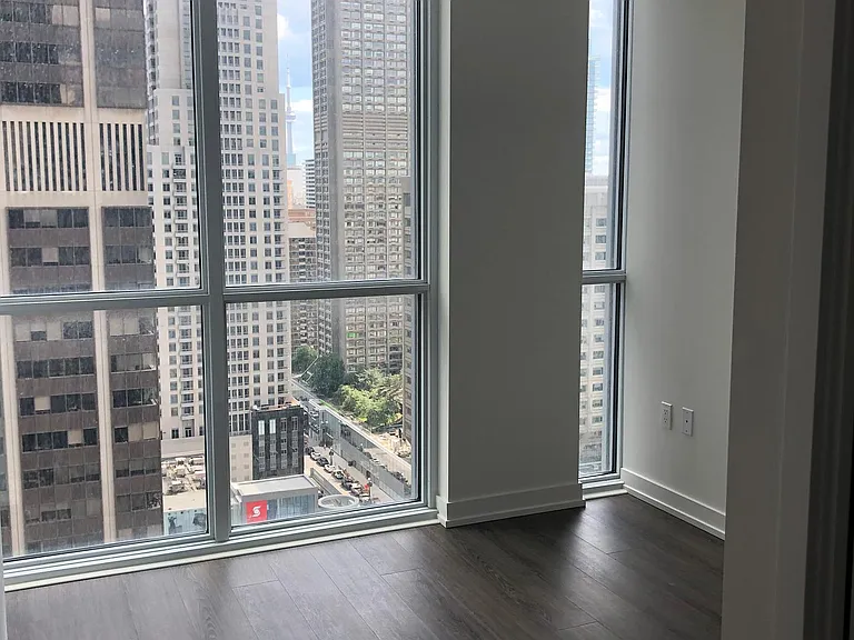 1 Yorkville Ave #2201 — Photo 8