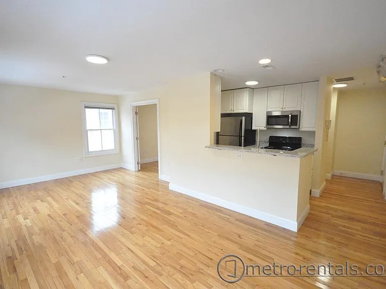 44 Warren St #44 — Photo 2
