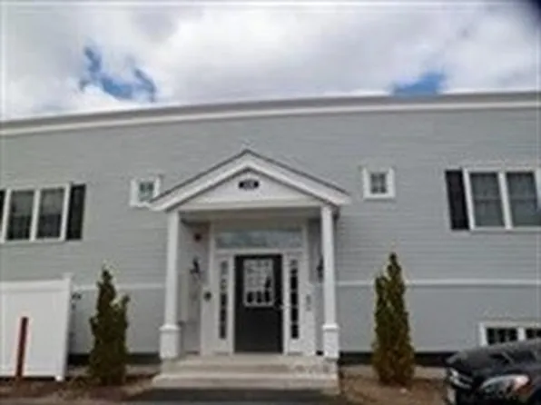 339 Centre St APT 6, Middleboro, MA 02346