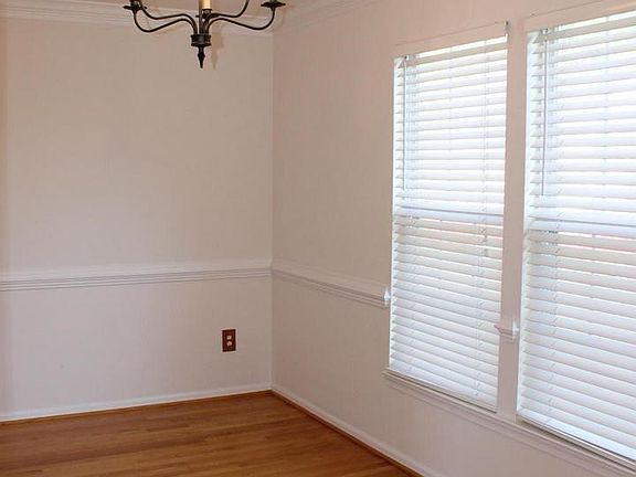 5th image of 13104 Bourne Pl