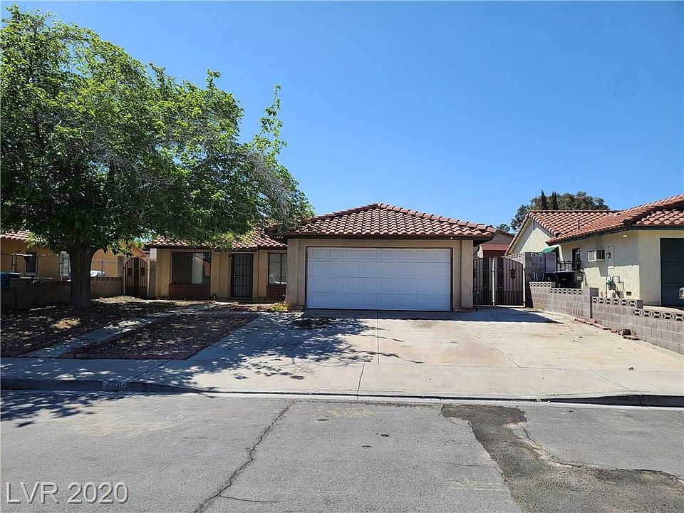 1st image of 444 Woodridge Dr