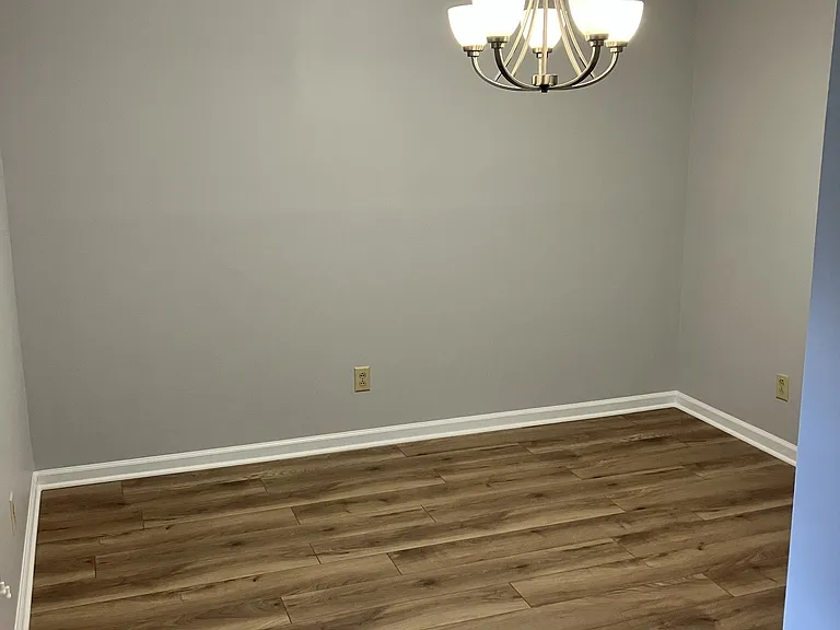 119 Hillsboro Pl — Photo 13
