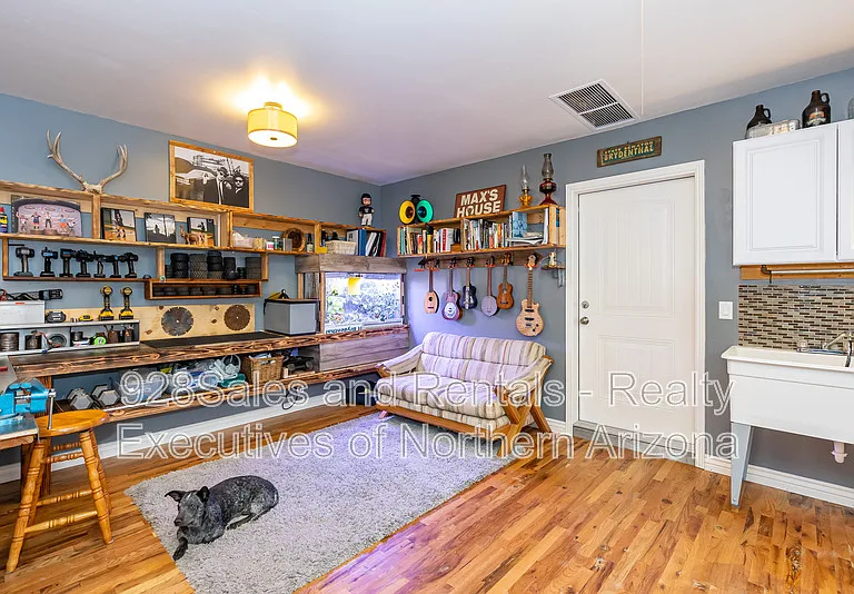 2304 N Talkington Dr — Photo 11