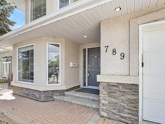 3rd image of 789 E Chestermere Dr