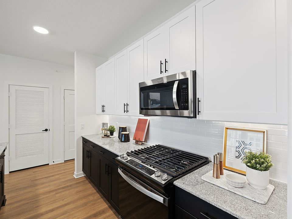 Kitchen with Gas Stovetop