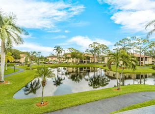 227 Pine Hov Cir APT B-2, Greenacres, FL 33463