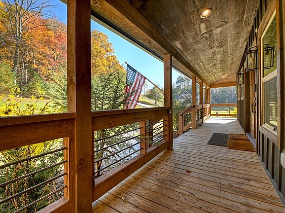 42nd image of 89 High Meadows Ct