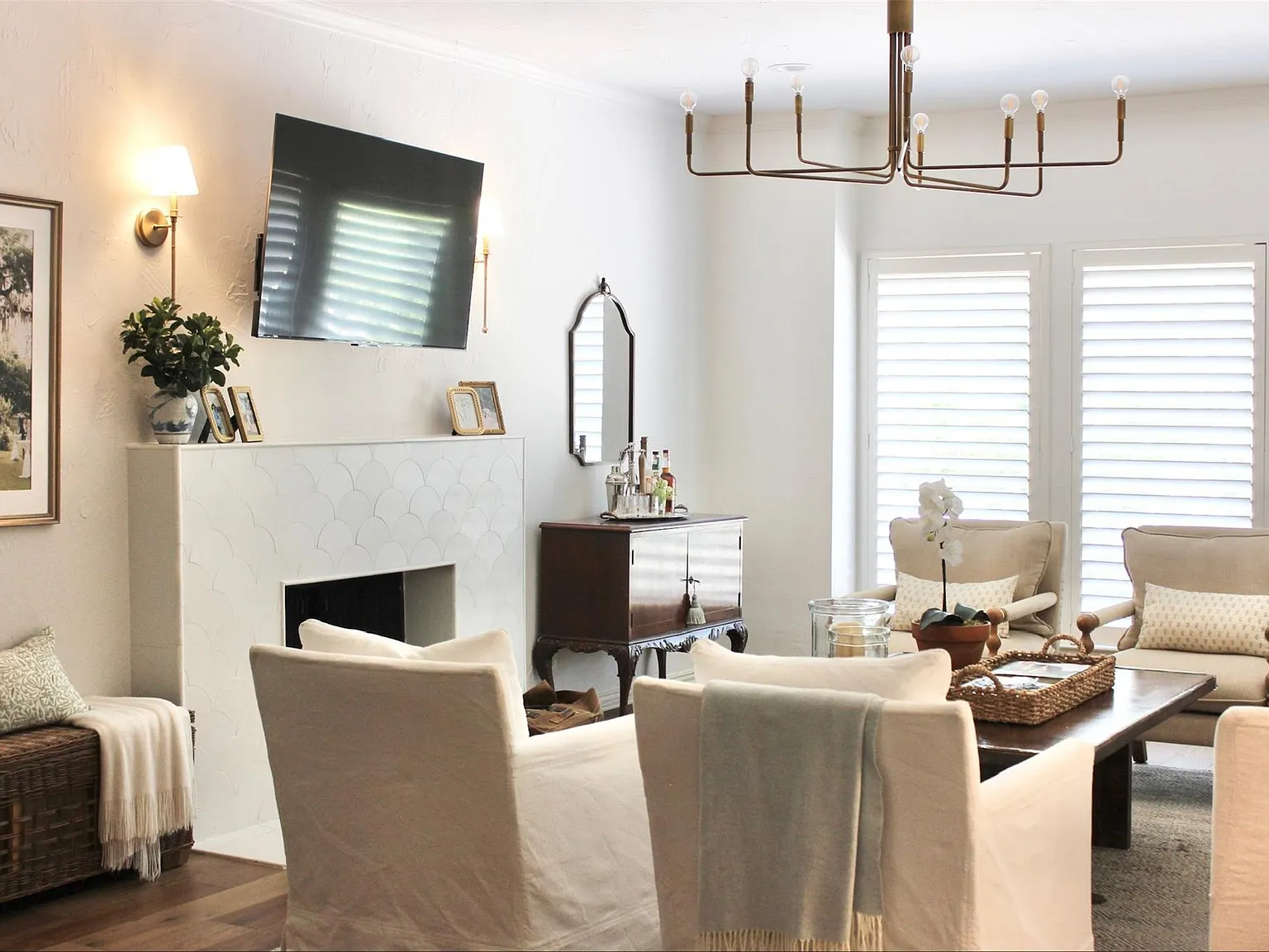 2 bed, 2.0 bath, 1245 sqft, $2,400 — Photo 1