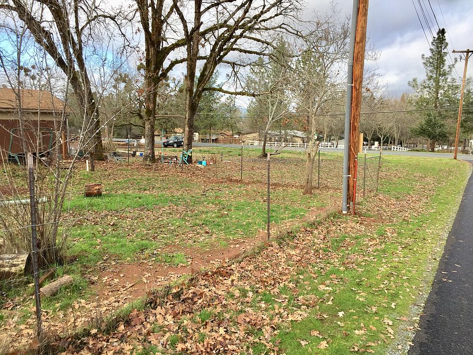 2nd image of 3135 Camp Joy Rd