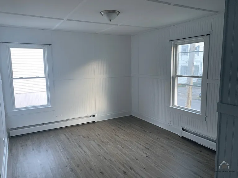 21 Gold St #2 — Photo 8