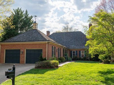 28 Ednam Village St, Charlottesville, VA, 22903