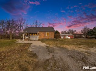 21304 Squires Rd, Conklin, MI 49403