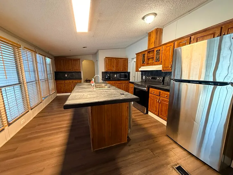7415 Remington Rd — Photo 9