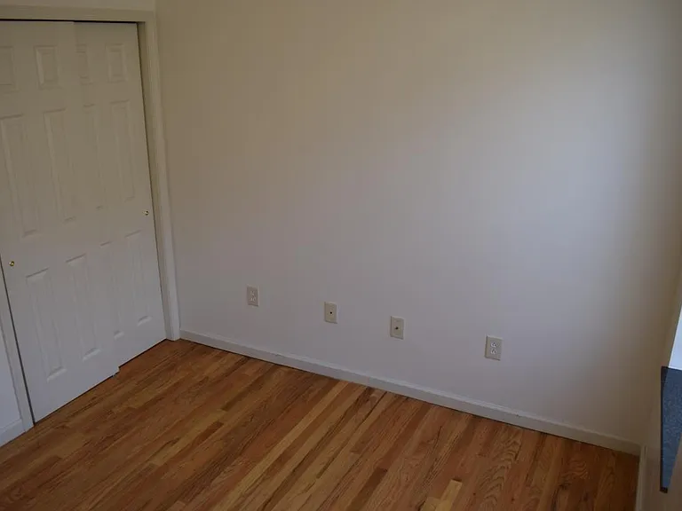 90 Nichols St #3F — Photo 3