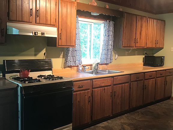 Abundant counter space