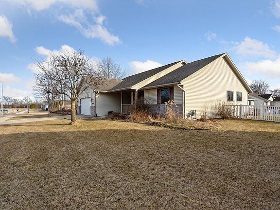 4th image of 3653 Wildflower Ln