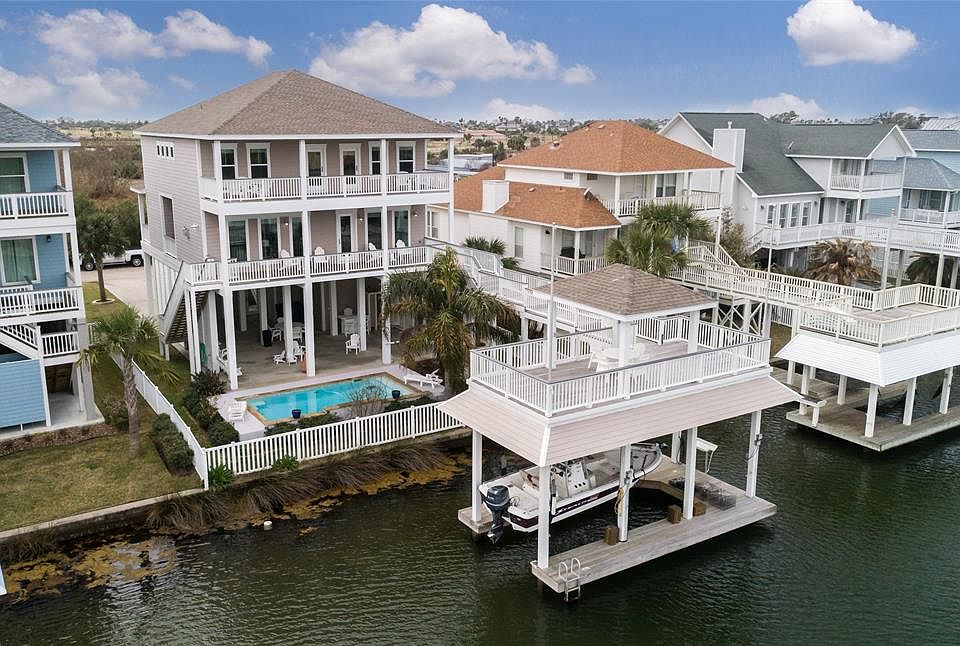 1st image of 3615 Cove Ln