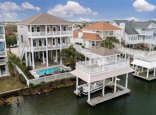 3615 Cove Ln, Galveston, TX 77554