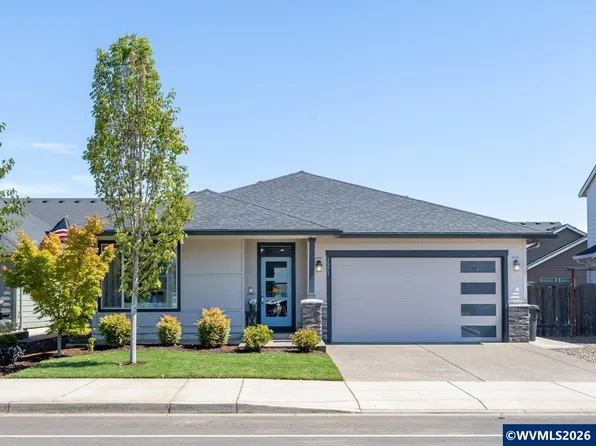 1571 SE Barberry Ave, Dallas, OR 97338