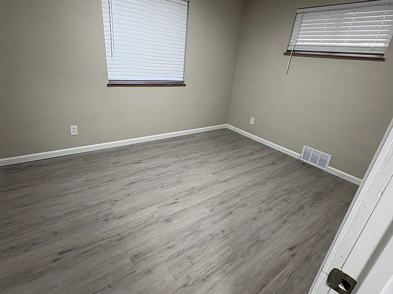 3296 Stevie Ln — Photo 11