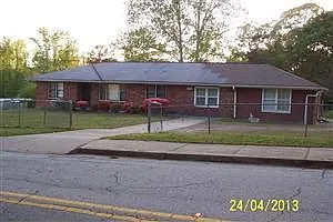 5585 Feldwood Rd photo 1