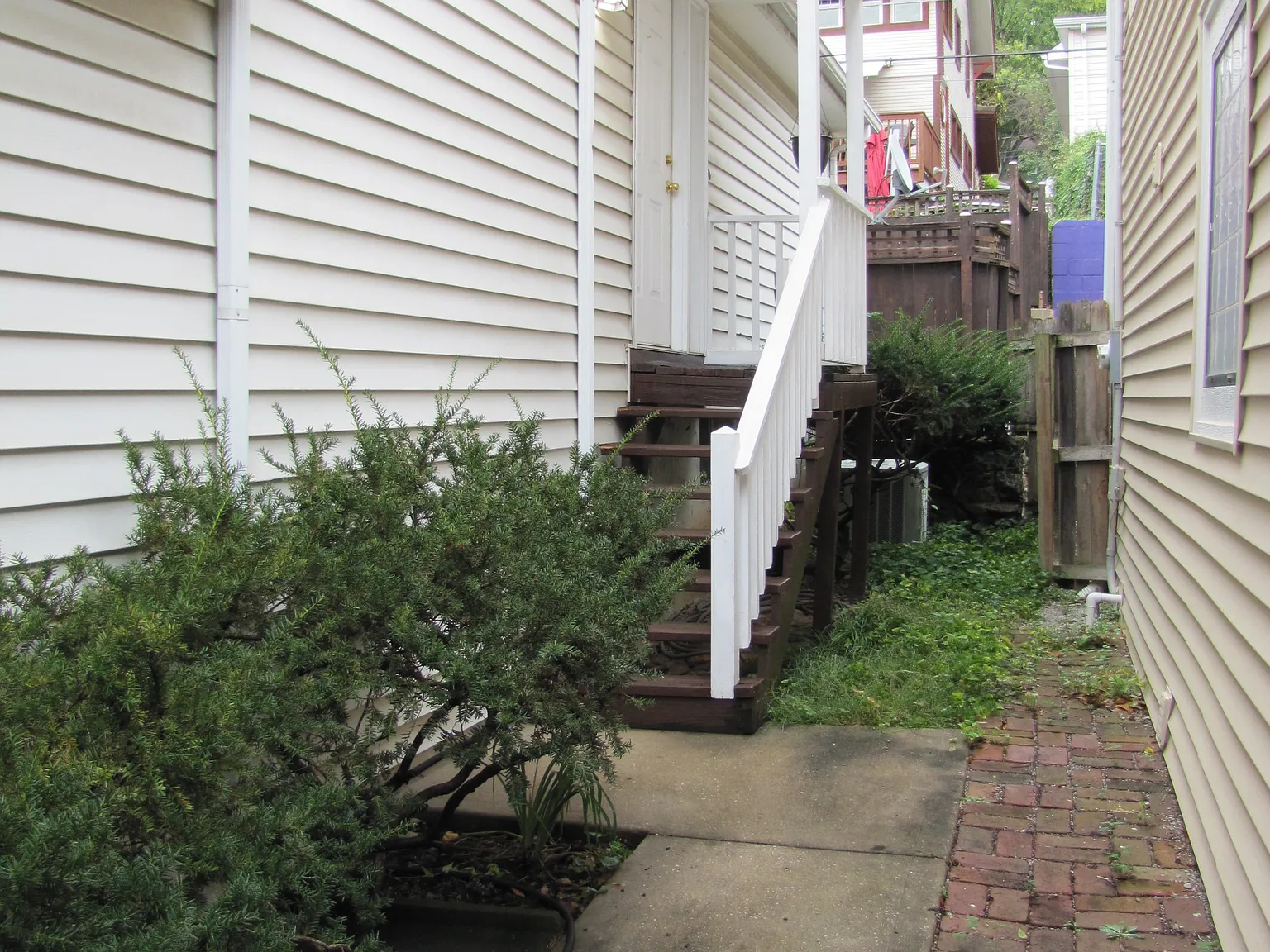 3 bed, 1765 sqft, $2,600 — Photo 2