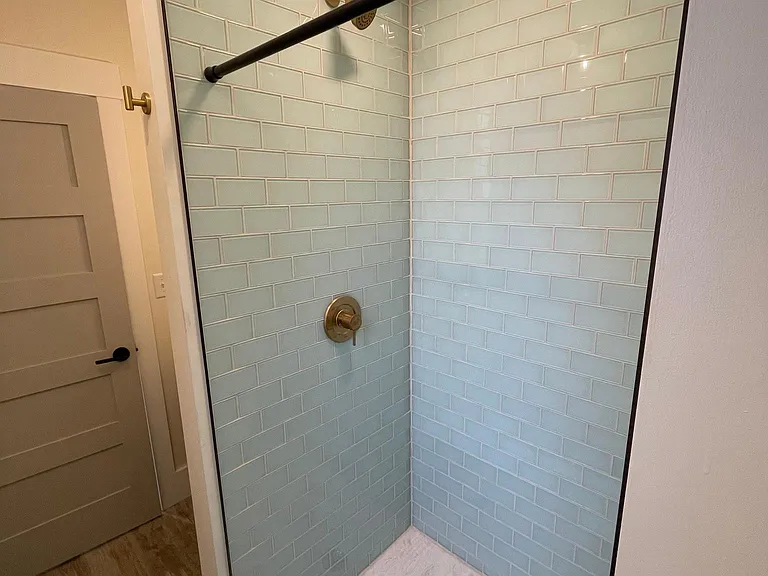 2nd floor bathroom