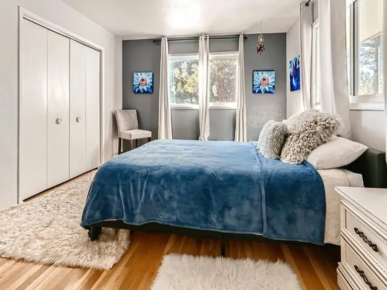 Upstairs master bedroom , new queen bed and foam mattress, new windows that look into the forest. Large closet. fully furnished.