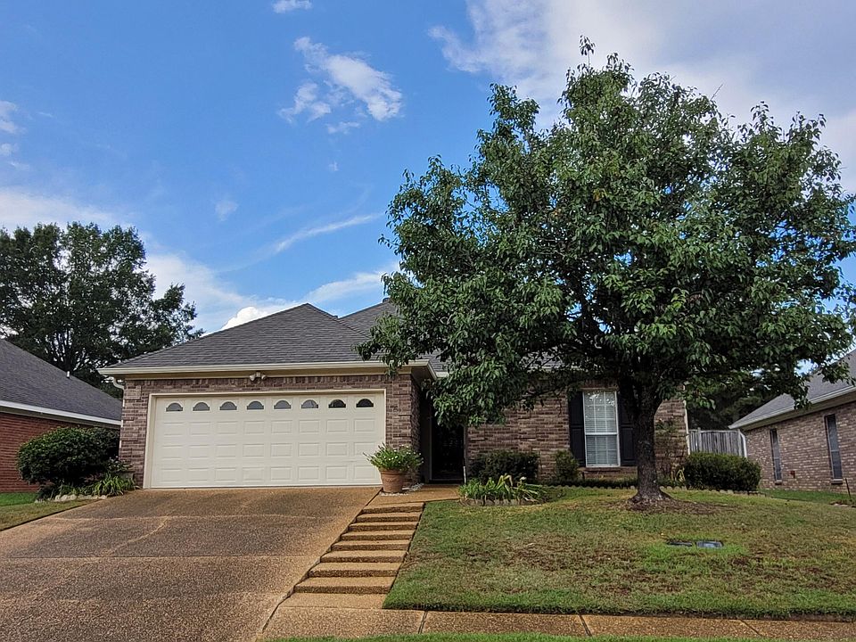 1st image of 357 Garden Dr