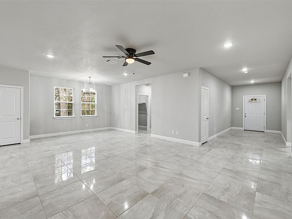 2nd image of 306 Lewis St