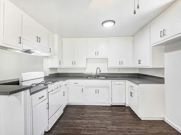 Stillman Apartments