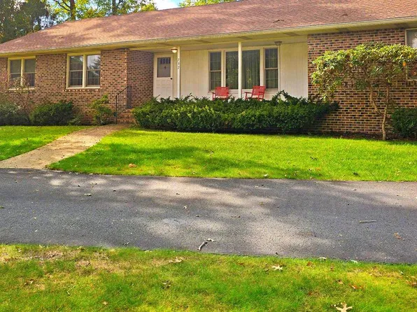 737 S 2nd Ave, Absecon, NJ 08205