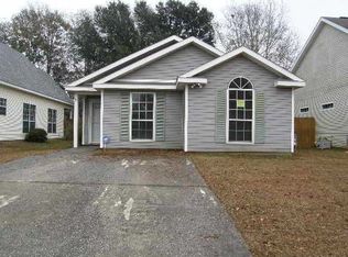 2069 Laurel Oak Ct, Mobile, AL 36695