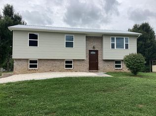 1884 Carroll Rd, Morristown, TN 37813