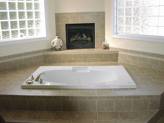 4th image of 2781 Windy Hill Ln