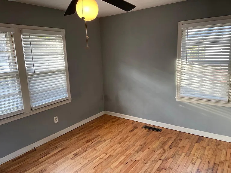 2800 5th Ave — Photo 9