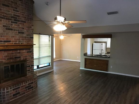 4th image of 4526 Carrie Ann Ln