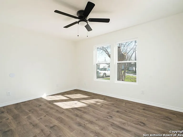 143 Kinder Dr — Photo 15