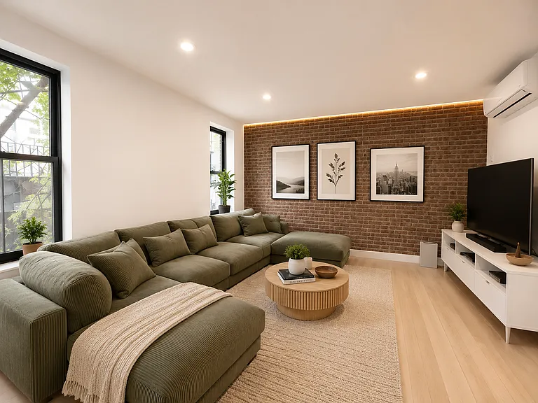 404 W 51st St #2C — Photo 1