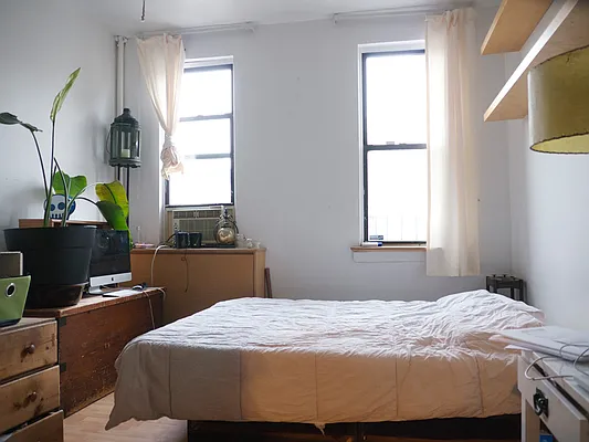 Sold by Leiter Realty Group LLC | media 19