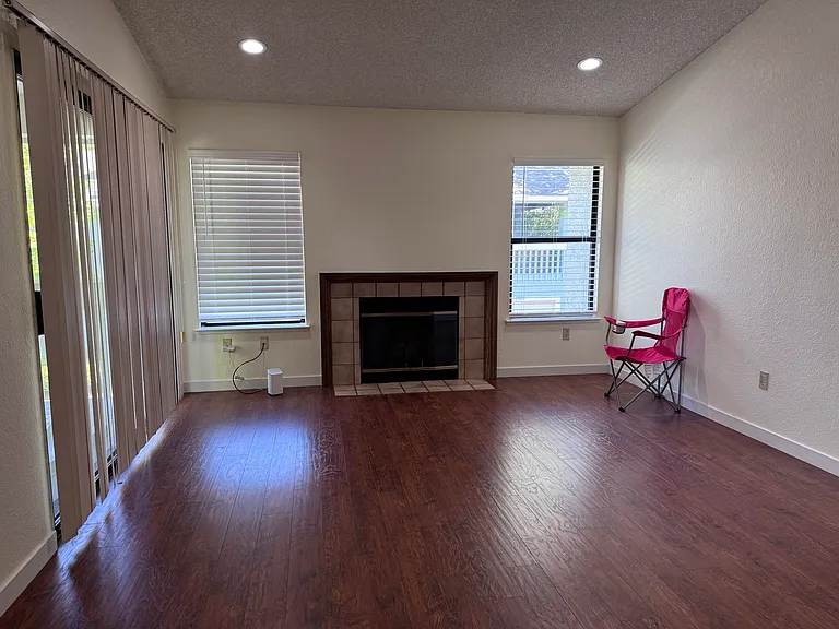 34610 Pueblo Ter — Photo 12