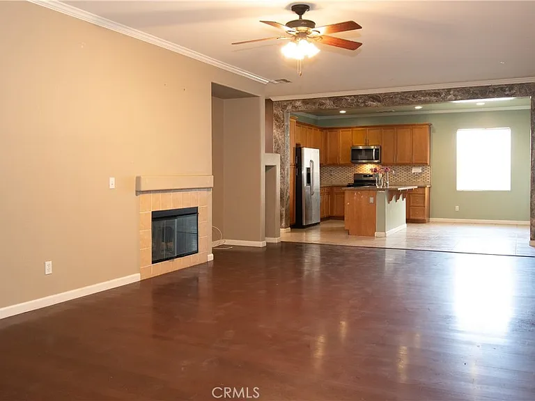 619 W Avenue H13 — Photo 35